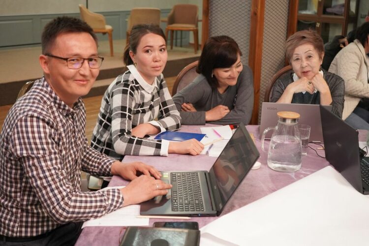 FSDS долбоордун өнөктөштөрү үчүн семинар уюштурду